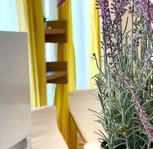 Boutique In The Center Апартаменти Бухарест